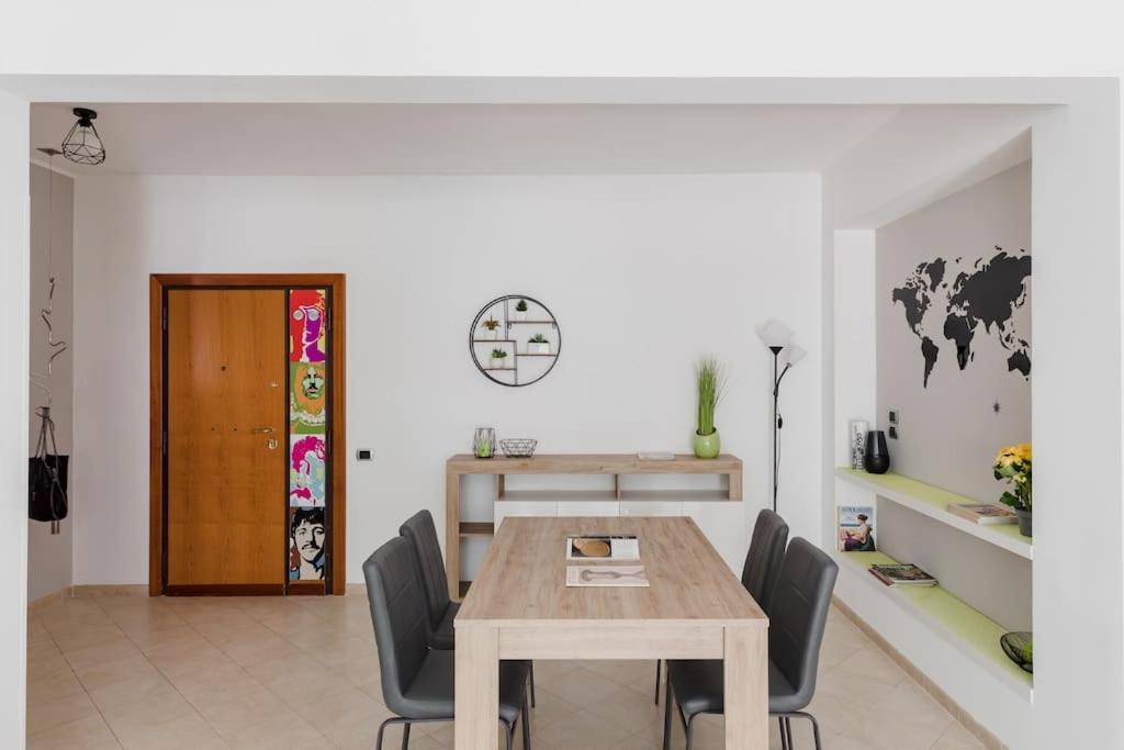Cinecittà Incantevole E Moderno 2+2+1 Ac Wifi Apartamento *
